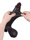 Reed - Dildo Negro Gigante Realista con Piel Deslizante y Ventosa - 26,5 cm